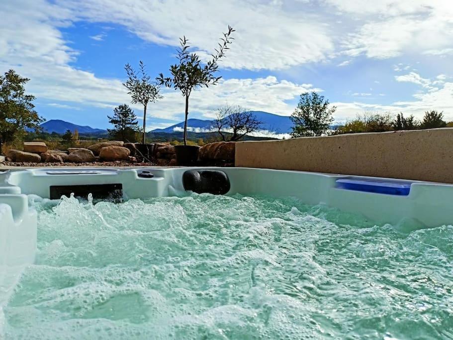 Gite De Charme Avec Jacuzzi Face Au Mont Ventoux Crestet 외부 사진